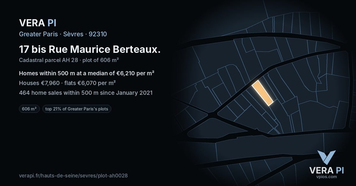 17 bis Rue Maurice Berteaux, Sèvres at night – the plot lit, the parcels around coloured by the prices near them