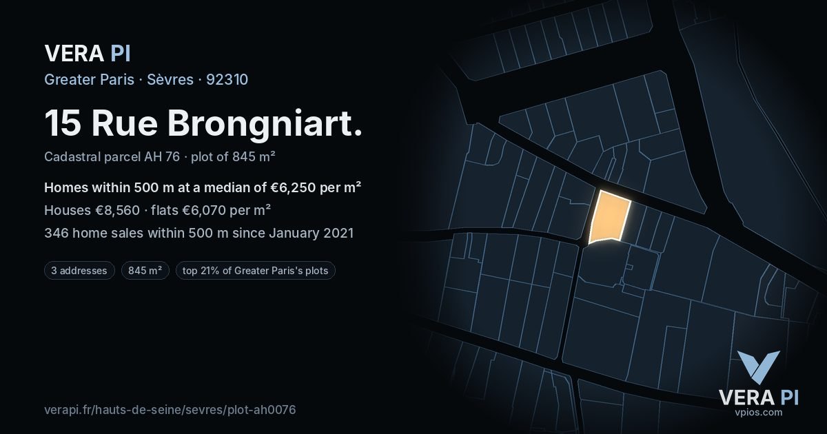 15 Rue Brongniart, Sèvres at night – the plot lit, the parcels around coloured by the prices near them