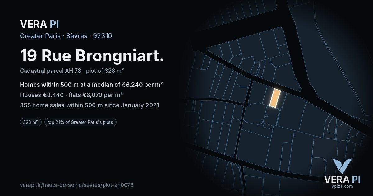 19 Rue Brongniart, Sèvres at night – the plot lit, the parcels around coloured by the prices near them