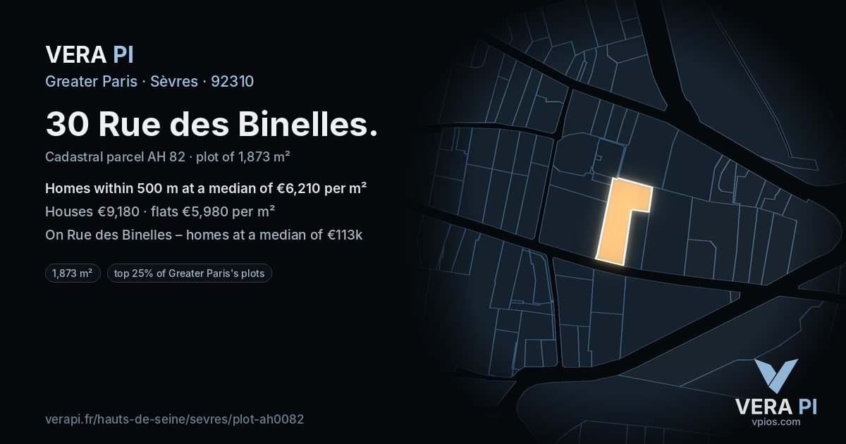 30 Rue des Binelles, Sèvres at night – the plot lit, the parcels around coloured by the prices near them