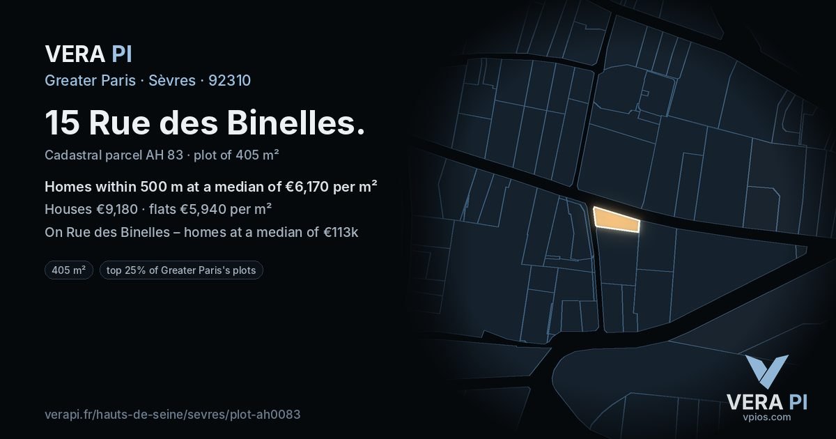 15 Rue des Binelles, Sèvres at night – the plot lit, the parcels around coloured by the prices near them