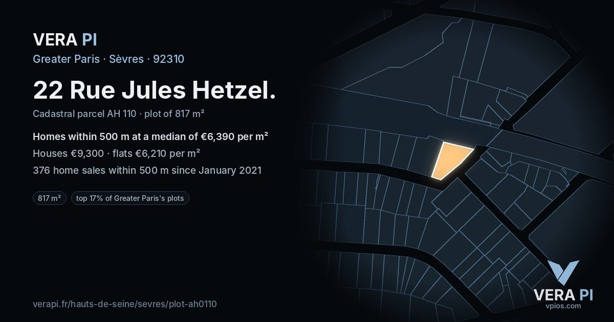 22 Rue Jules Hetzel, Sèvres at night – the plot lit, the parcels around coloured by the prices near them