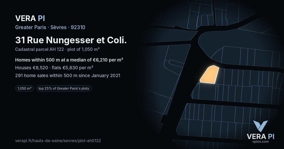 31 Rue Nungesser et Coli, Sèvres at night – the plot lit, the parcels around coloured by the prices near them