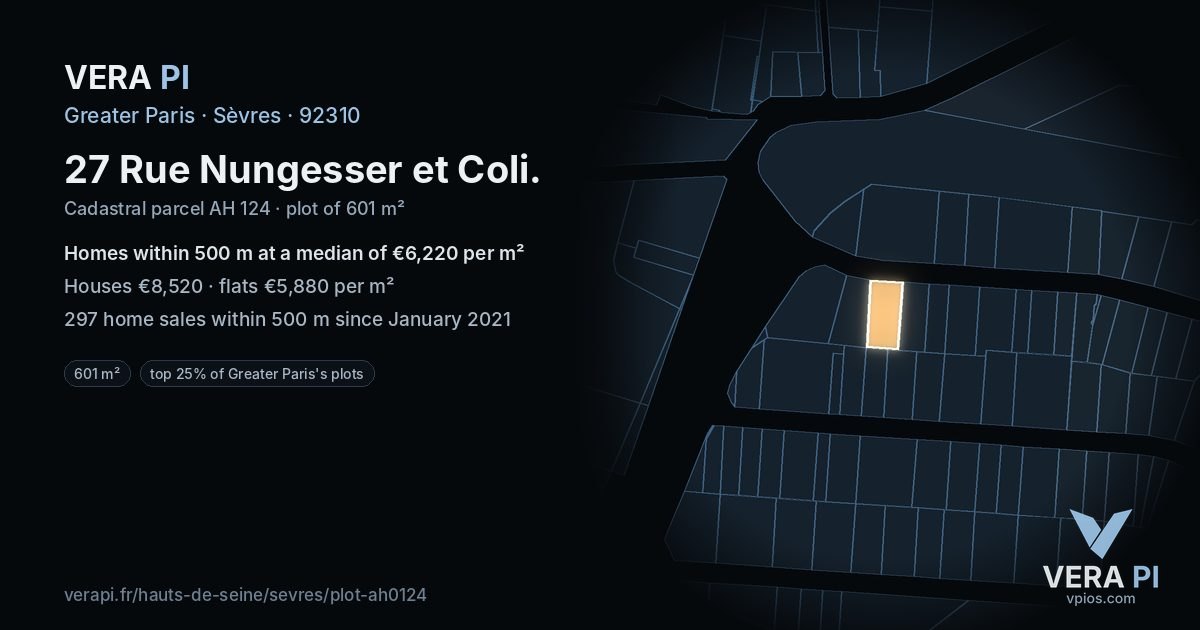 27 Rue Nungesser et Coli, Sèvres at night – the plot lit, the parcels around coloured by the prices near them