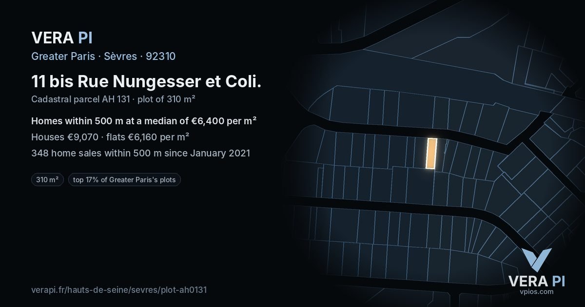 11 bis Rue Nungesser et Coli, Sèvres at night – the plot lit, the parcels around coloured by the prices near them