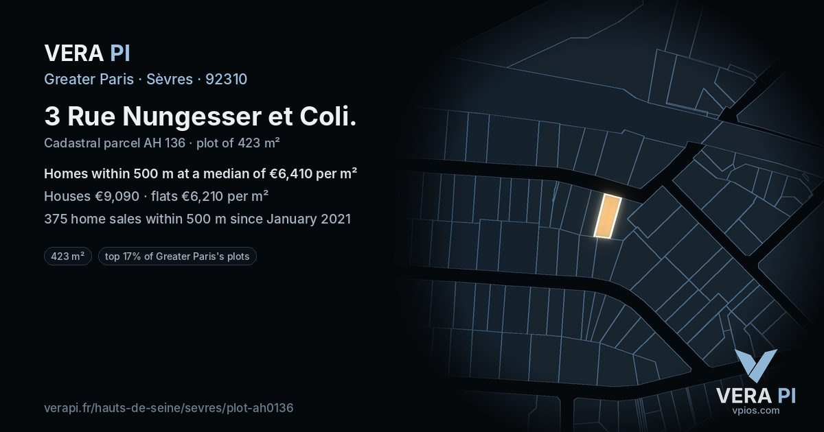 3 Rue Nungesser et Coli, Sèvres at night – the plot lit, the parcels around coloured by the prices near them