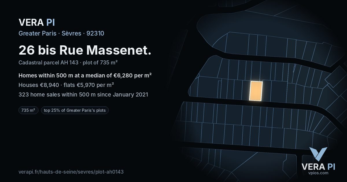 26 bis Rue Massenet, Sèvres at night – the plot lit, the parcels around coloured by the prices near them