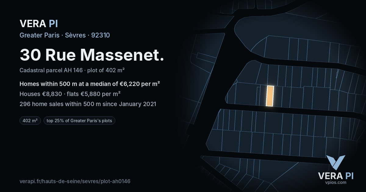30 Rue Massenet, Sèvres at night – the plot lit, the parcels around coloured by the prices near them