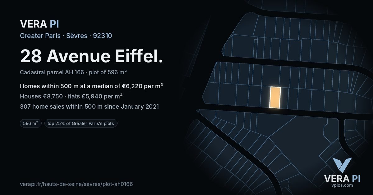 28 Avenue Eiffel, Sèvres at night – the plot lit, the parcels around coloured by the prices near them
