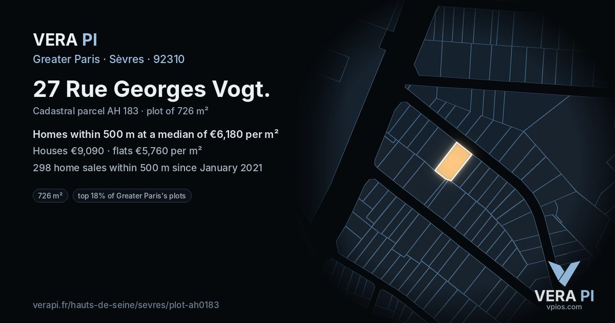 27 Rue Georges Vogt, Sèvres at night – the plot lit, the parcels around coloured by the prices near them