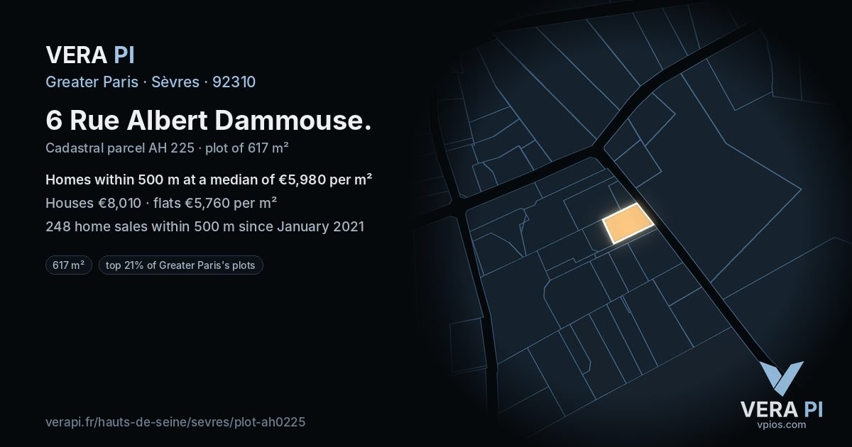 6 Rue Albert Dammouse, Sèvres at night – the plot lit, the parcels around coloured by the prices near them
