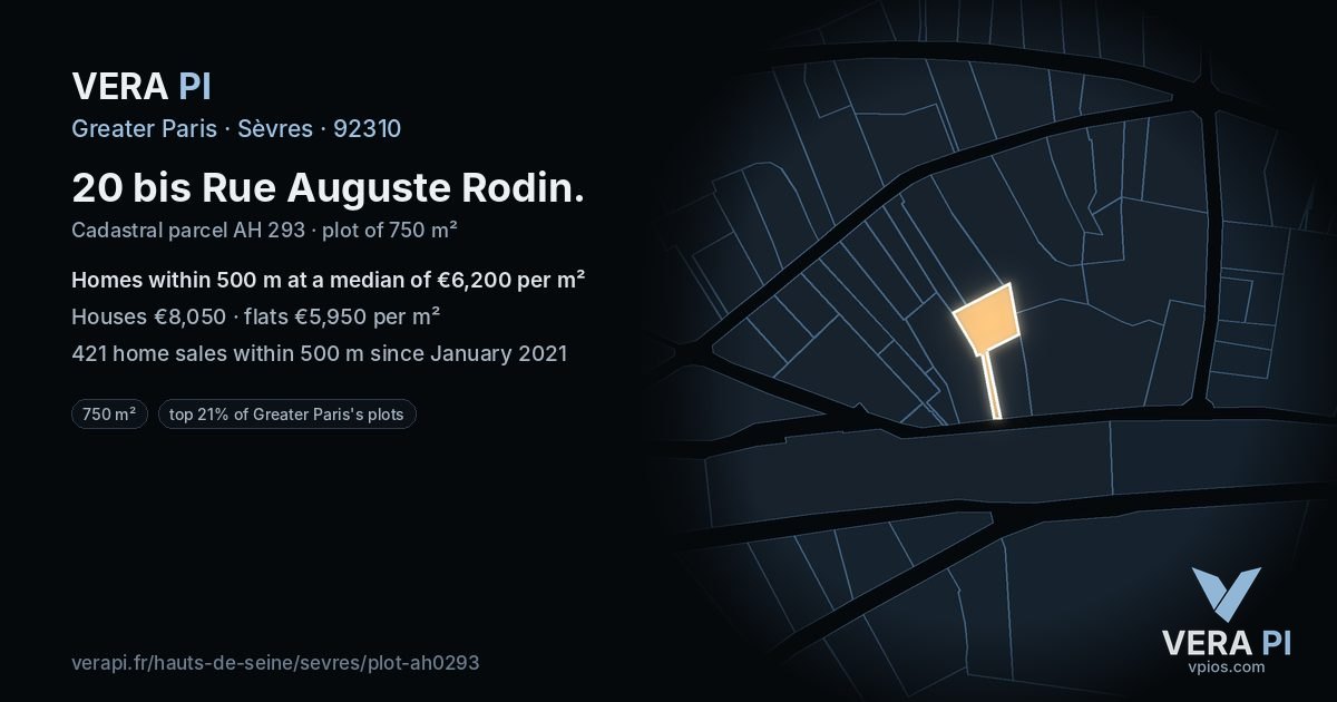 20 bis Rue Auguste Rodin, Sèvres at night – the plot lit, the parcels around coloured by the prices near them