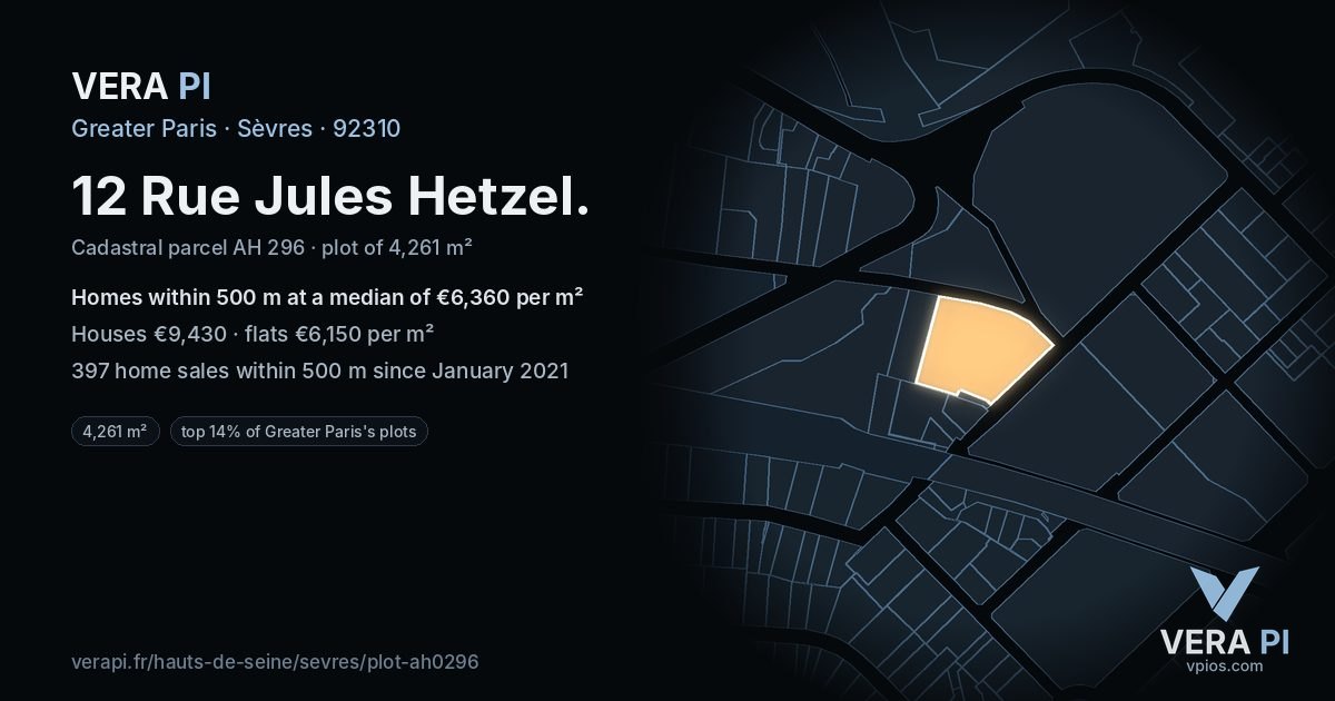 12 Rue Jules Hetzel, Sèvres at night – the plot lit, the parcels around coloured by the prices near them