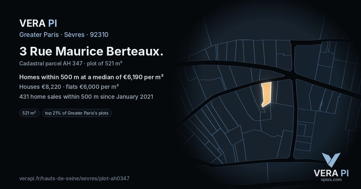 3 Rue Maurice Berteaux, Sèvres at night – the plot lit, the parcels around coloured by the prices near them