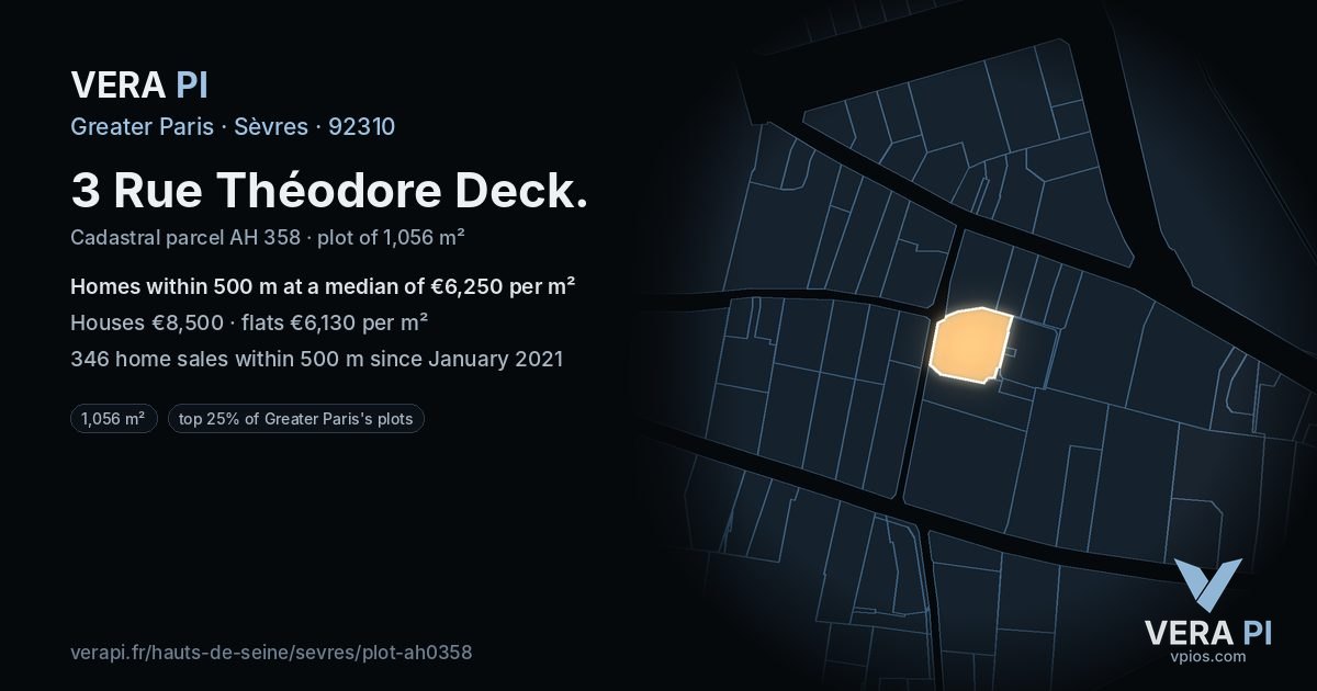 3 Rue Théodore Deck, Sèvres at night – the plot lit, the parcels around coloured by the prices near them