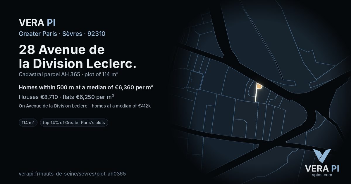 28 Avenue de la Division Leclerc, Sèvres at night – the plot lit, the parcels around coloured by the prices near them