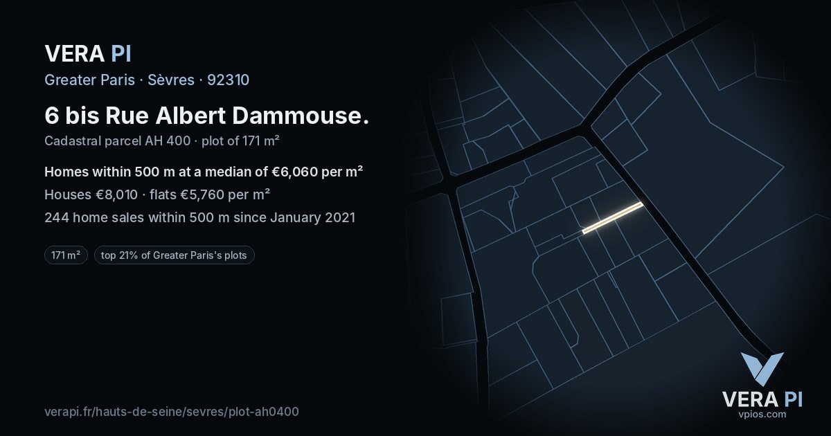 6 bis Rue Albert Dammouse, Sèvres at night – the plot lit, the parcels around coloured by the prices near them