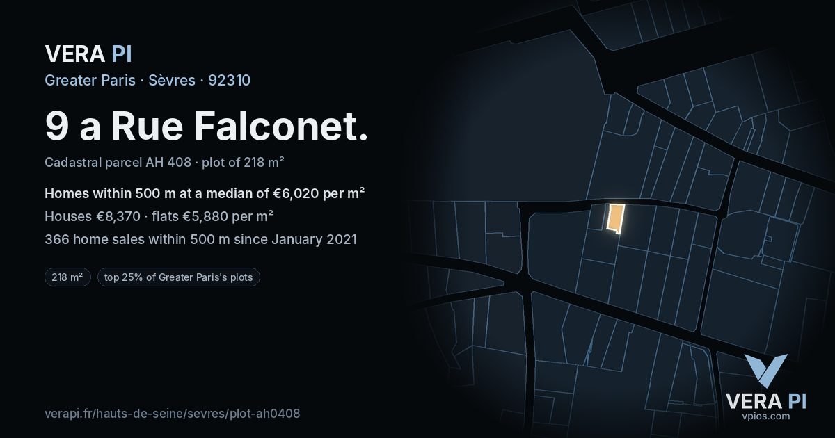 9 a Rue Falconet, Sèvres at night – the plot lit, the parcels around coloured by the prices near them