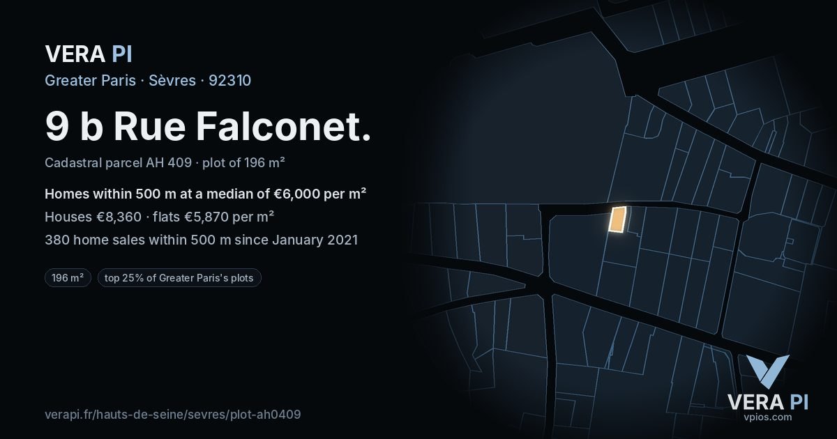 9 b Rue Falconet, Sèvres at night – the plot lit, the parcels around coloured by the prices near them