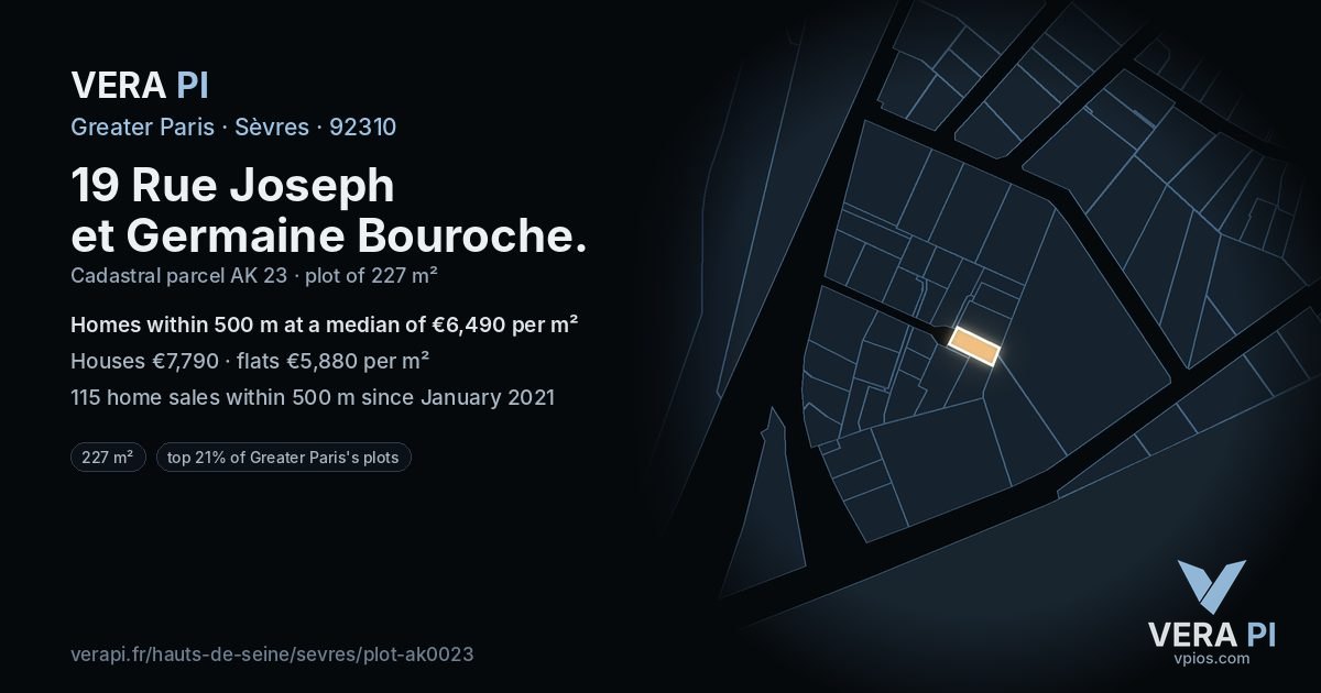 19 Rue Joseph et Germaine Bouroche, Sèvres at night – the plot lit, the parcels around coloured by the prices near them