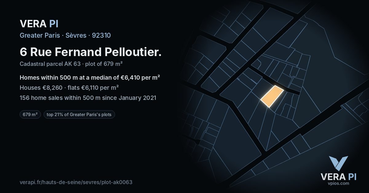6 Rue Fernand Pelloutier, Sèvres at night – the plot lit, the parcels around coloured by the prices near them