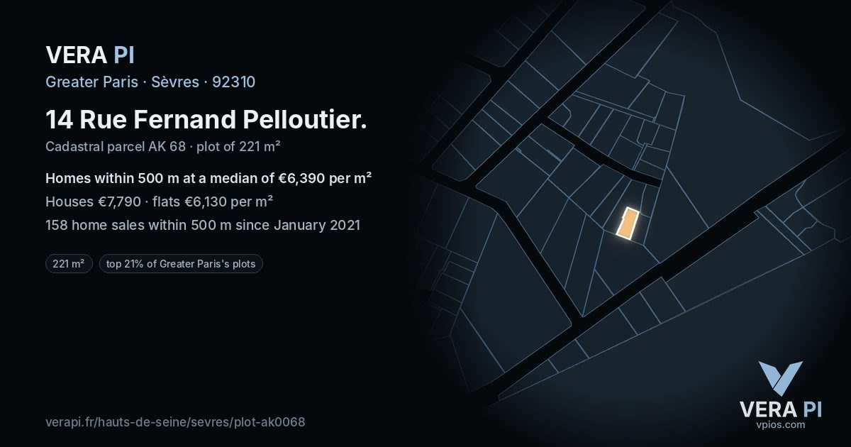 14 Rue Fernand Pelloutier, Sèvres at night – the plot lit, the parcels around coloured by the prices near them