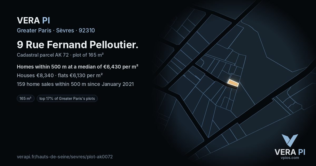 9 Rue Fernand Pelloutier, Sèvres at night – the plot lit, the parcels around coloured by the prices near them
