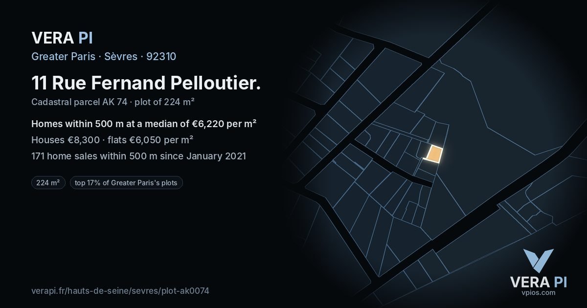 11 Rue Fernand Pelloutier, Sèvres at night – the plot lit, the parcels around coloured by the prices near them