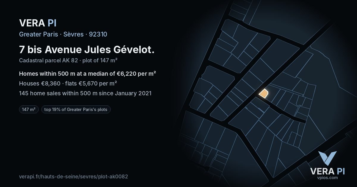 7 bis Avenue Jules Gévelot, Sèvres at night – the plot lit, the parcels around coloured by the prices near them