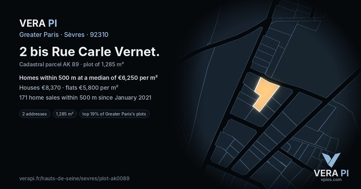 2 bis Rue Carle Vernet, Sèvres at night – the plot lit, the parcels around coloured by the prices near them