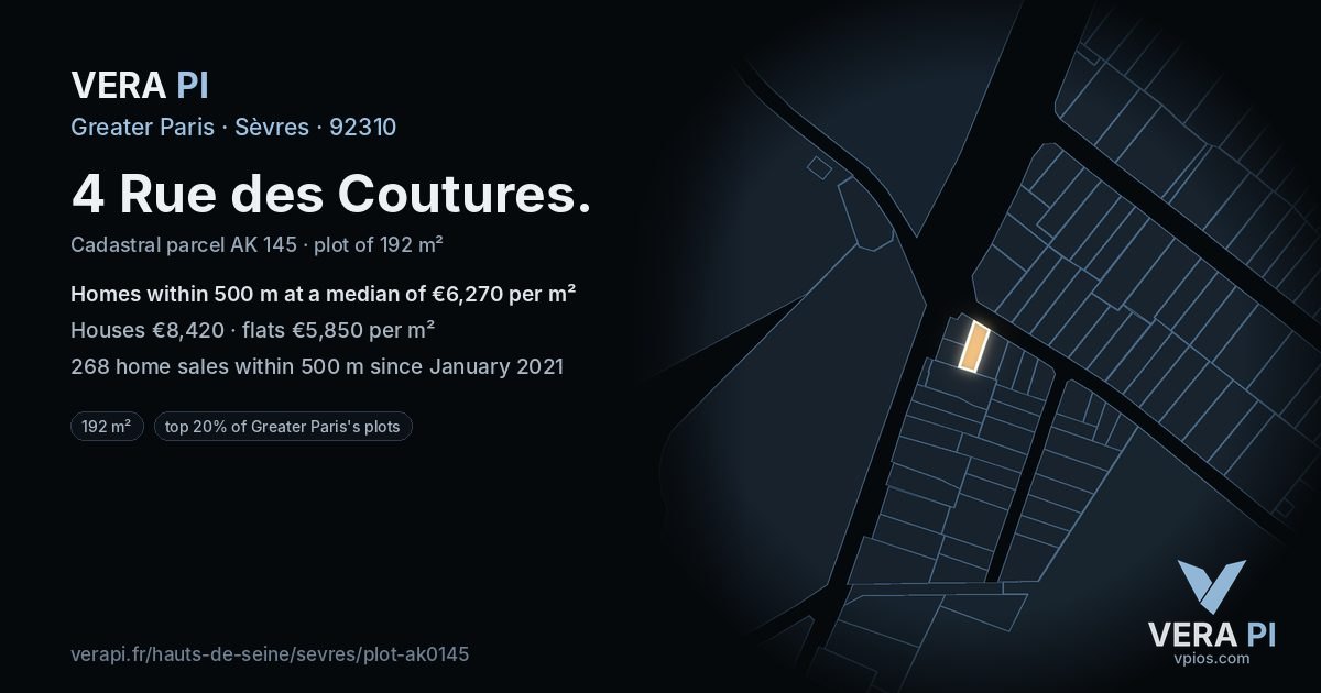 4 Rue des Coutures, Sèvres at night – the plot lit, the parcels around coloured by the prices near them