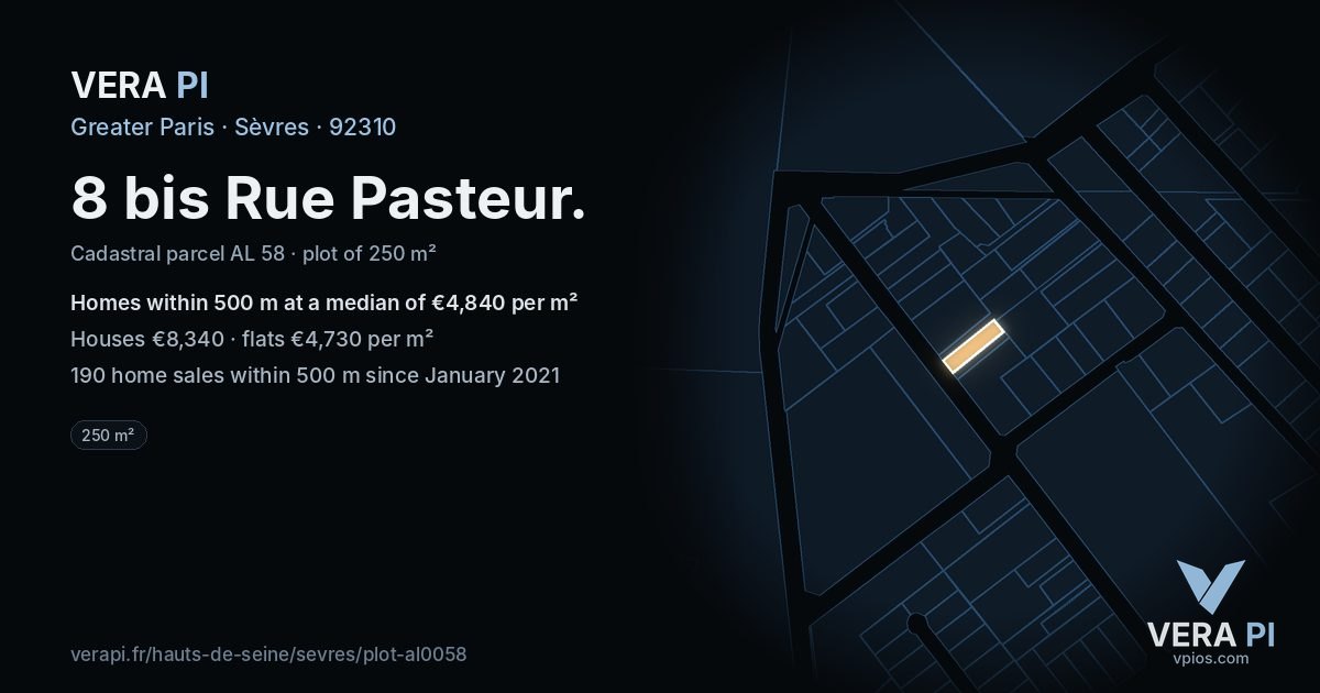 8 bis Rue Pasteur, Sèvres at night – the plot lit, the parcels around coloured by the prices near them
