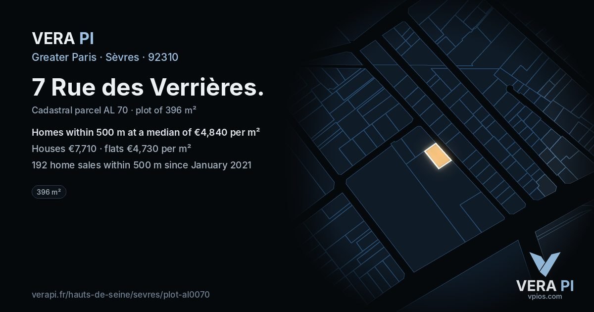 7 Rue des Verrières, Sèvres at night – the plot lit, the parcels around coloured by the prices near them