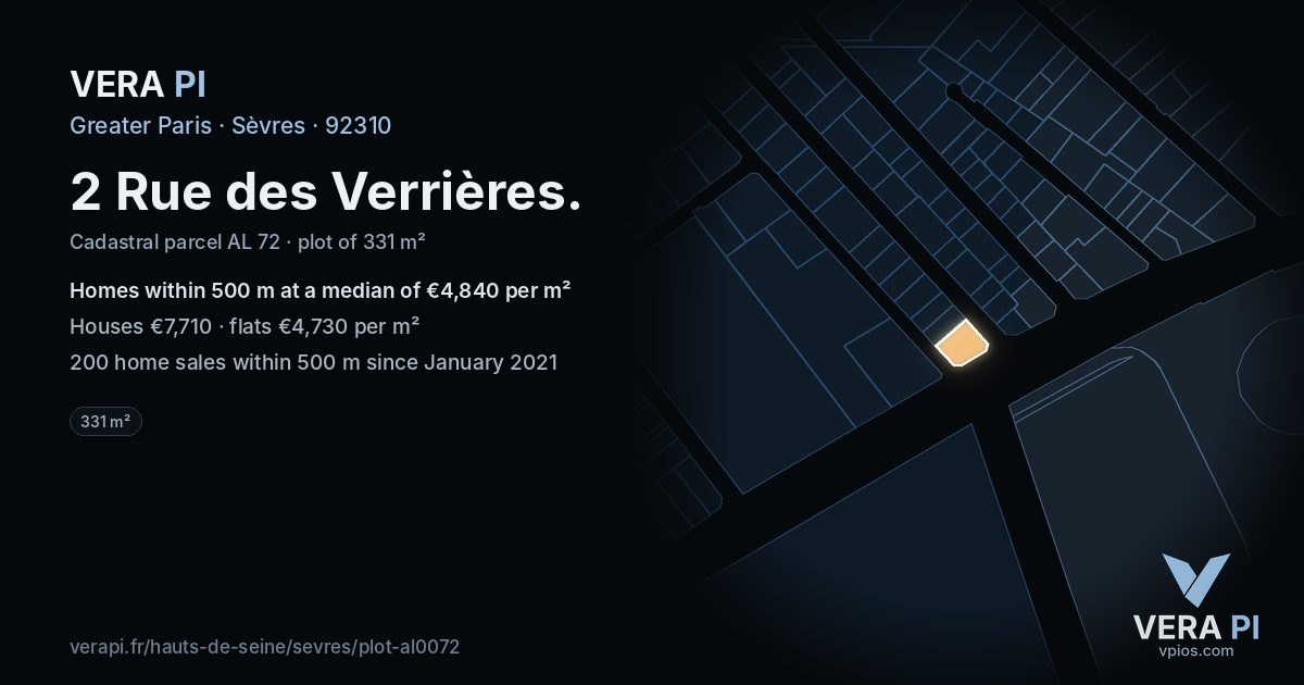 2 Rue des Verrières, Sèvres at night – the plot lit, the parcels around coloured by the prices near them