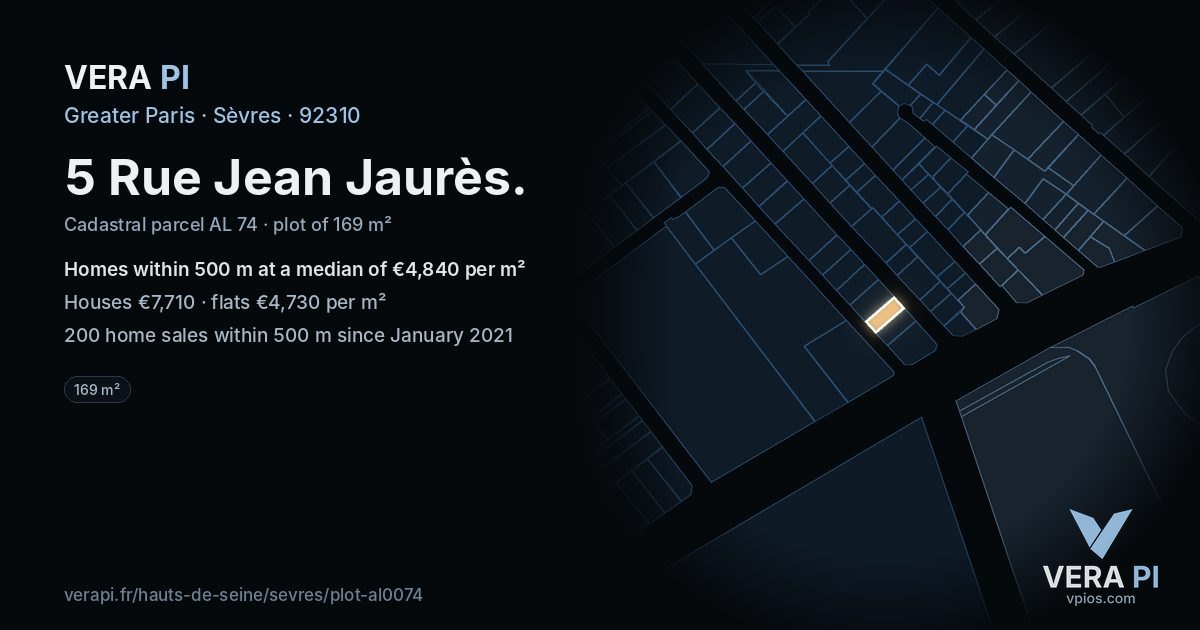 5 Rue Jean Jaurès, Sèvres at night – the plot lit, the parcels around coloured by the prices near them