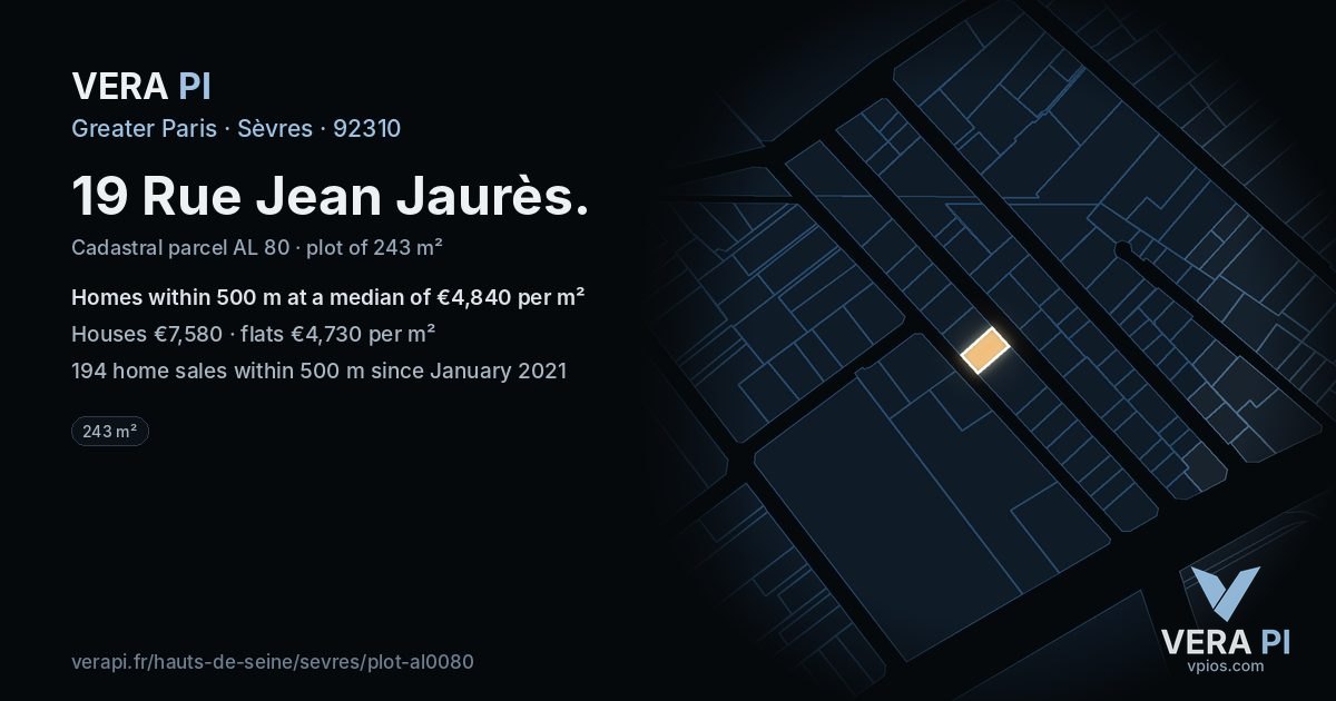 19 Rue Jean Jaurès, Sèvres at night – the plot lit, the parcels around coloured by the prices near them