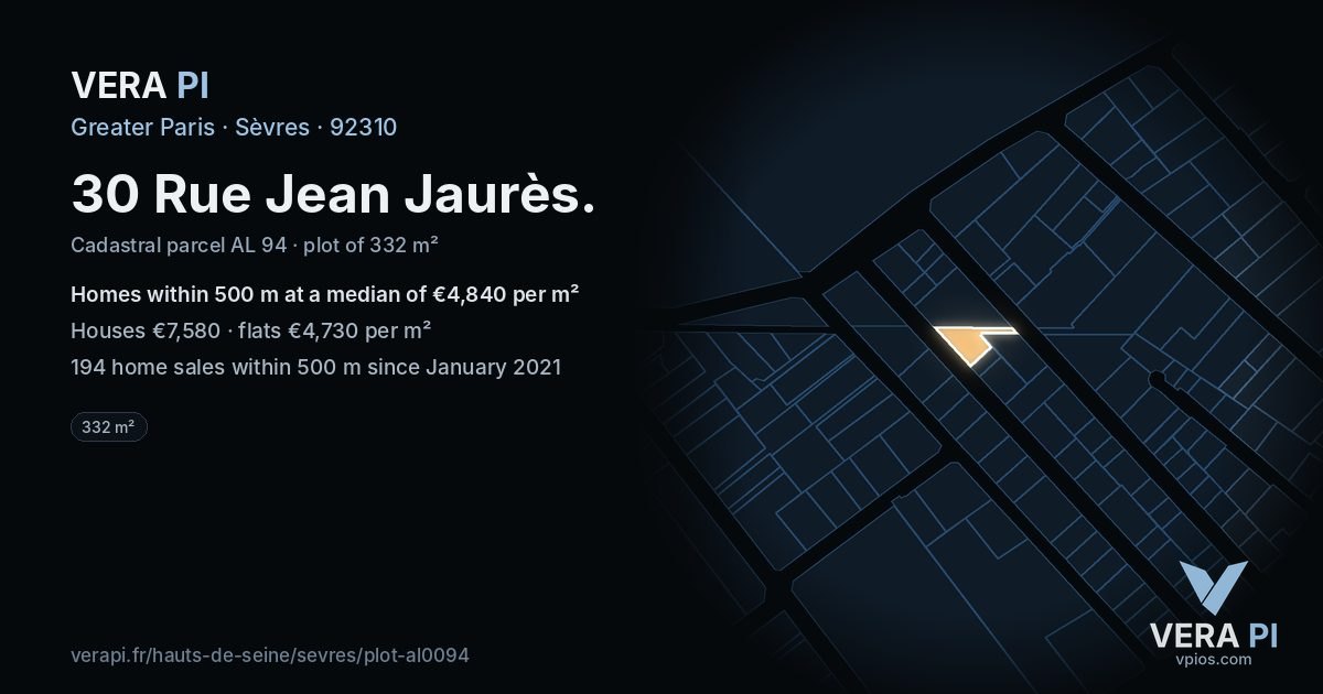 30 Rue Jean Jaurès, Sèvres at night – the plot lit, the parcels around coloured by the prices near them