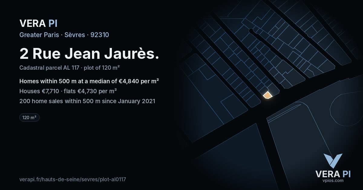 2 Rue Jean Jaurès, Sèvres at night – the plot lit, the parcels around coloured by the prices near them