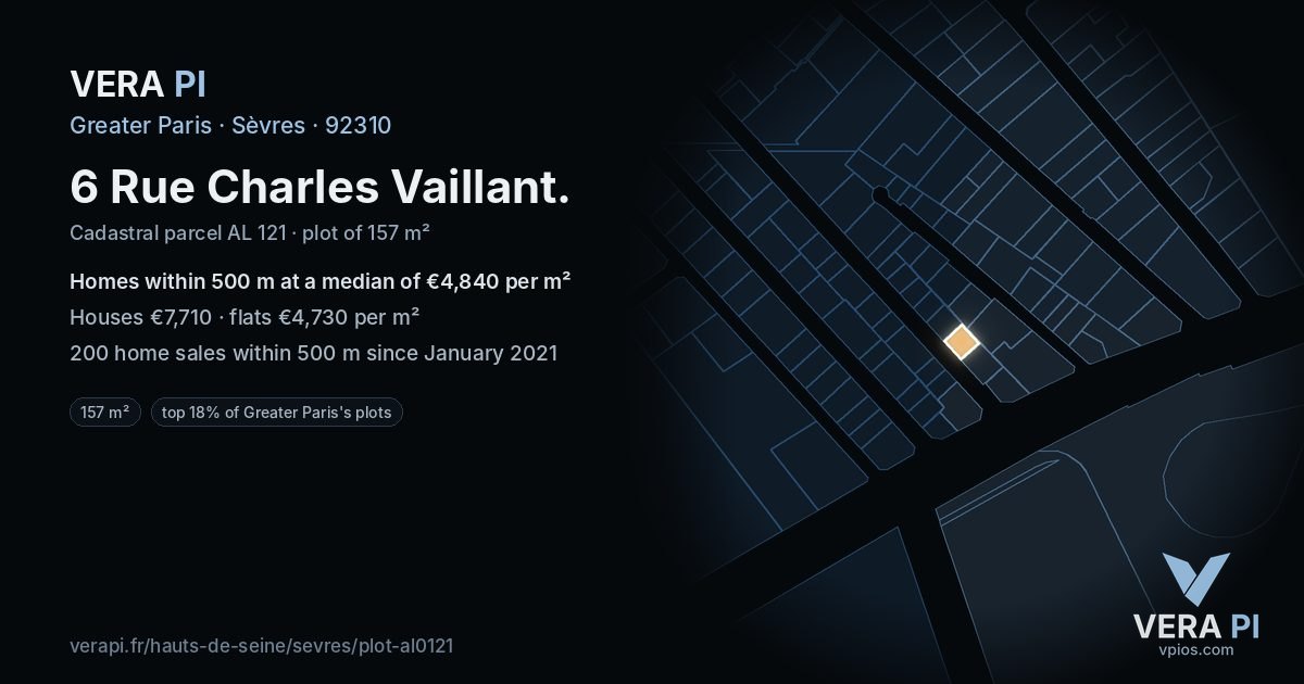 6 Rue Charles Vaillant, Sèvres at night – the plot lit, the parcels around coloured by the prices near them