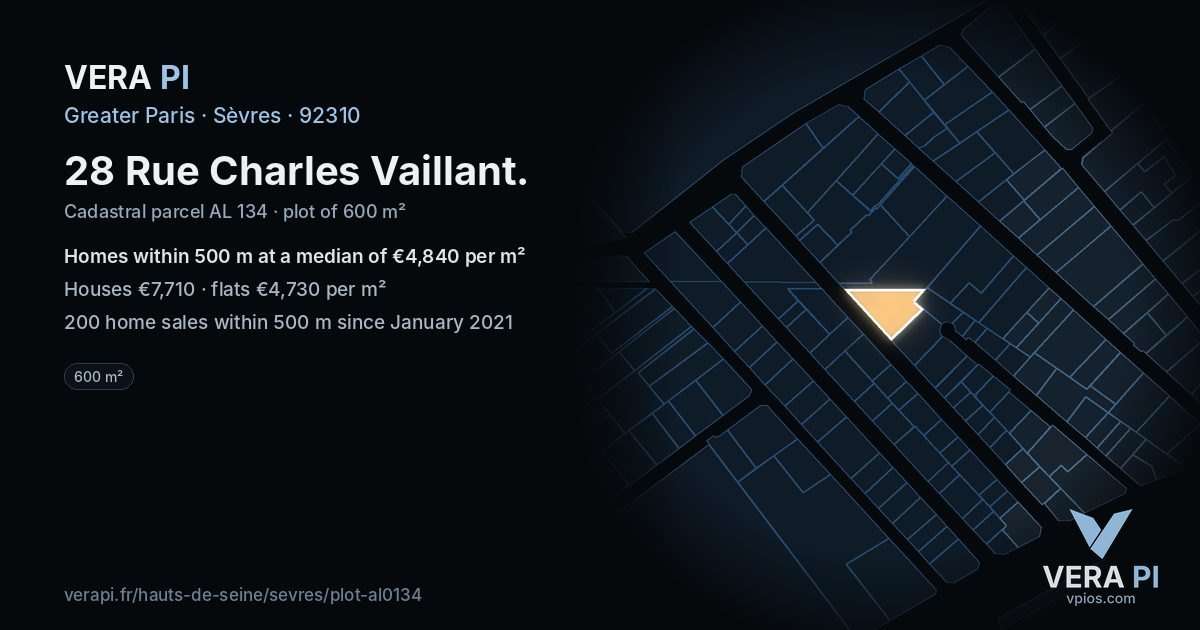 28 Rue Charles Vaillant, Sèvres at night – the plot lit, the parcels around coloured by the prices near them