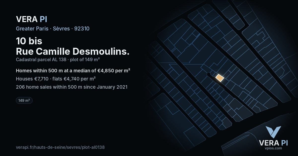 10 bis Rue Camille Desmoulins, Sèvres at night – the plot lit, the parcels around coloured by the prices near them