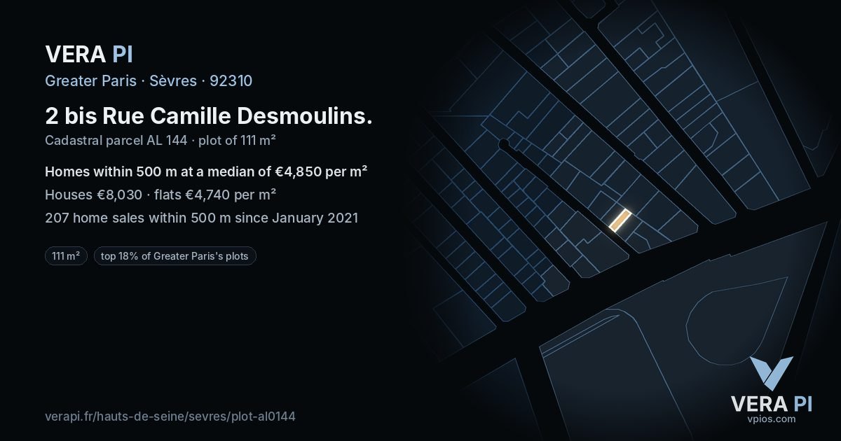 2 bis Rue Camille Desmoulins, Sèvres at night – the plot lit, the parcels around coloured by the prices near them