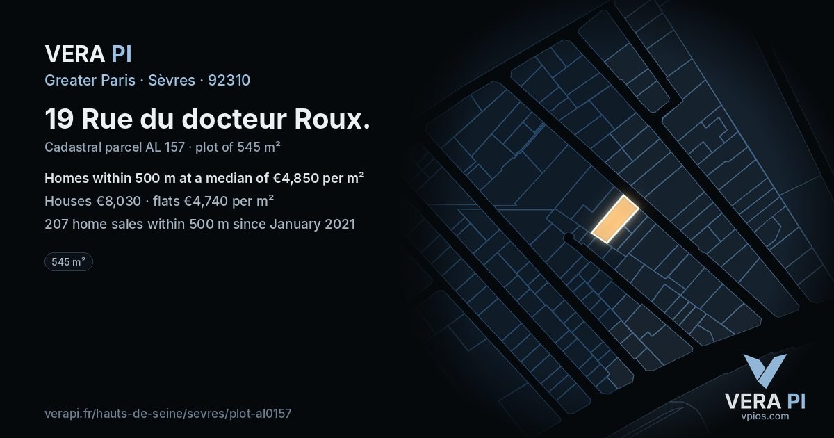 19 Rue du docteur Roux, Sèvres at night – the plot lit, the parcels around coloured by the prices near them