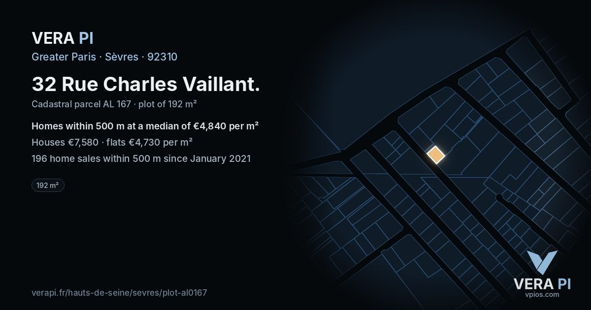 32 Rue Charles Vaillant, Sèvres at night – the plot lit, the parcels around coloured by the prices near them