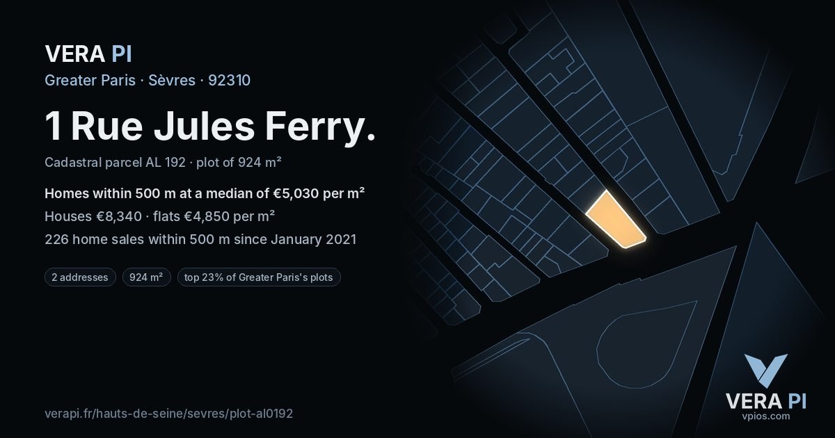 1 Rue Jules Ferry, Sèvres at night – the plot lit, the parcels around coloured by the prices near them