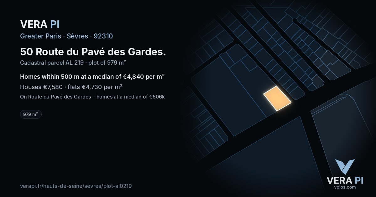 50 Route du Pavé des Gardes, Sèvres at night – the plot lit, the parcels around coloured by the prices near them