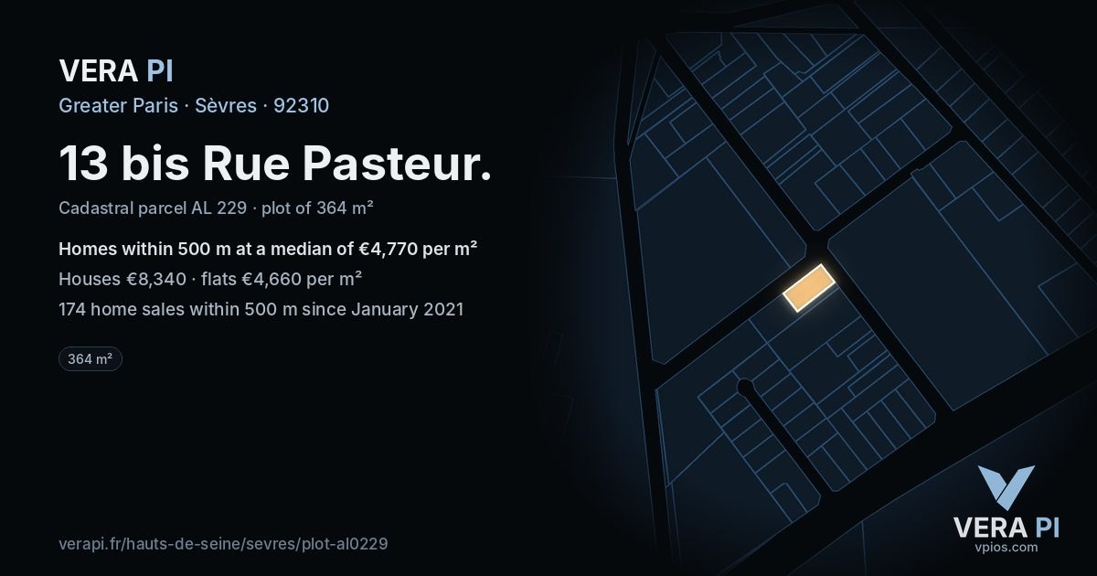 13 bis Rue Pasteur, Sèvres at night – the plot lit, the parcels around coloured by the prices near them