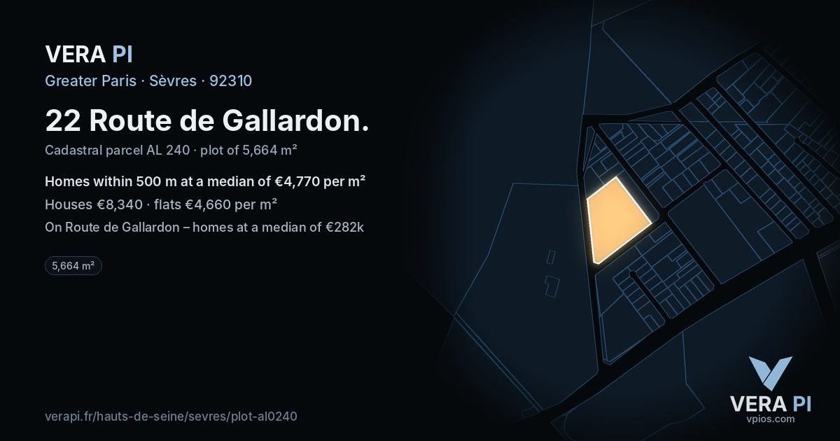 22 Route de Gallardon, Sèvres at night – the plot lit, the parcels around coloured by the prices near them