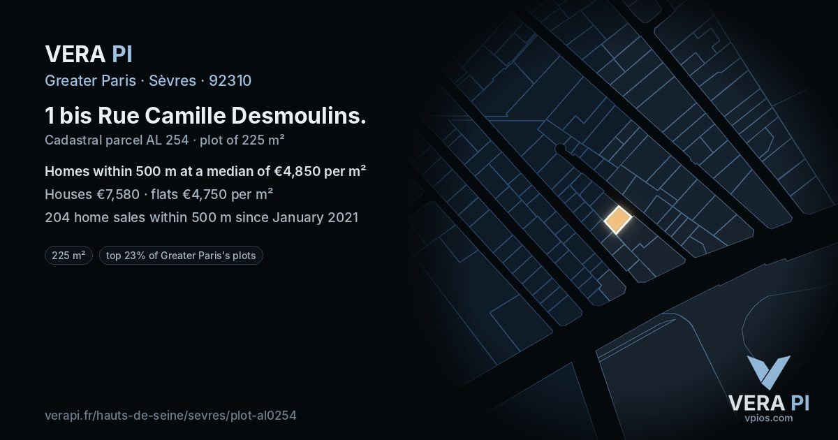 1 bis Rue Camille Desmoulins, Sèvres at night – the plot lit, the parcels around coloured by the prices near them