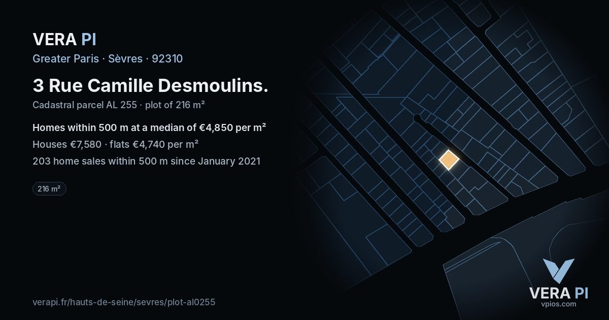 3 Rue Camille Desmoulins, Sèvres at night – the plot lit, the parcels around coloured by the prices near them